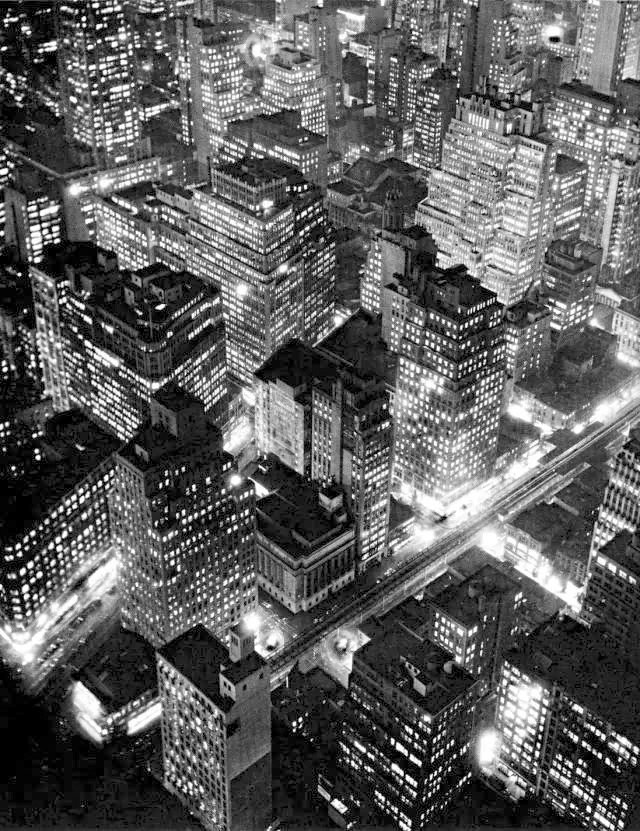 23.贝伦妮斯·阿博特：纽约，1932年.jpg
