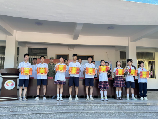 新闻报道（毕业典礼）(1)304.png
